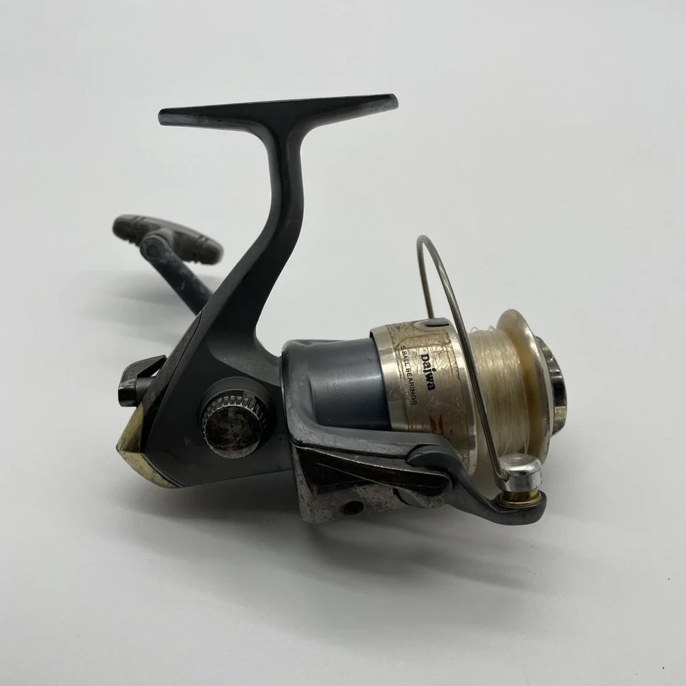 Vtg Daiwa Spinning Fish Reel Infinite Anti-Reverse‎ ABS Airball 5 Bearings